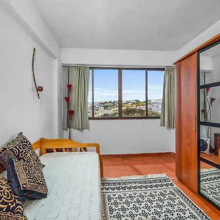 Helena's House Sea View شقة